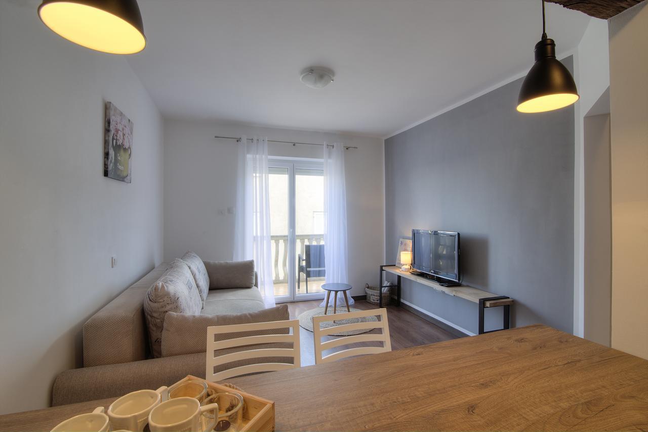 Apartments Lola Senj  Eksteriør billede